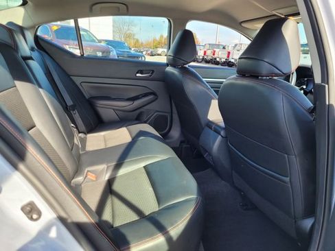Used 2024 Nissan Altima 2.5 SR image 13