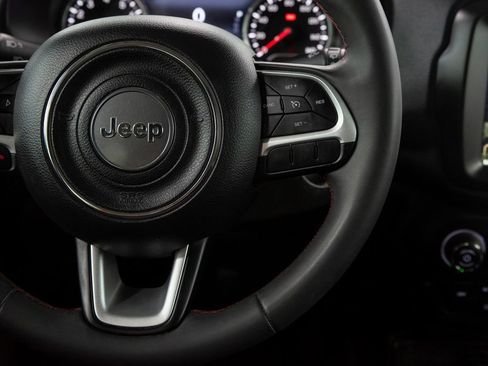 Used 2023 Jeep Renegade Trailhawk image 28