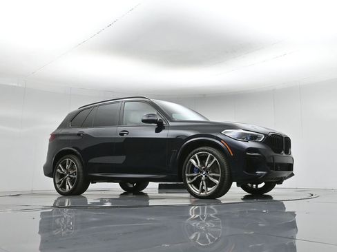 Used 2022 BMW X5 M50i w/ Executive Package image 4