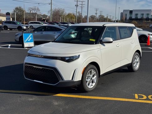 New 2025 Kia Soul LX image 6