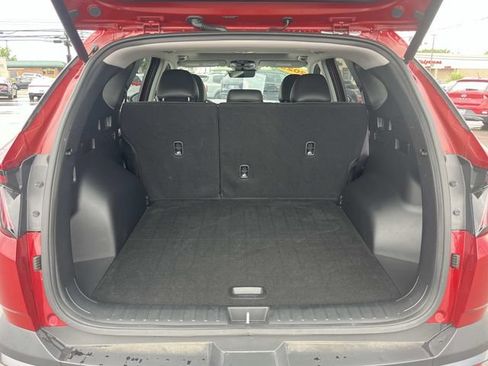Certified 2025 Hyundai Tucson SEL FWD image 11