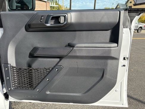 New 2025 Ford Bronco Badlands image 29