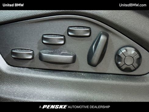 Used 2025 Porsche Cayenne Turbo image 4