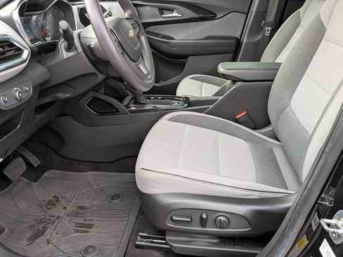 Used 2021 Chevrolet TrailBlazer LT w/ Convenience Package image 14