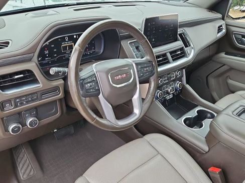 Used 2022 GMC Yukon SLT w/ SLT Luxury Package RWD image 10
