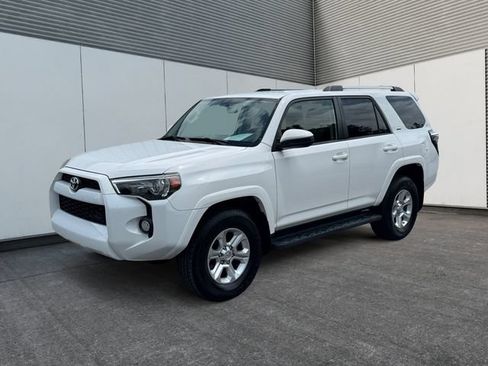 Used 2019 Toyota 4Runner SR5 AWD/4WD image 1