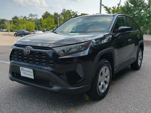 Used 2019 Toyota RAV4 LE w/ All Weather Liner Package AWD/4WD image 8