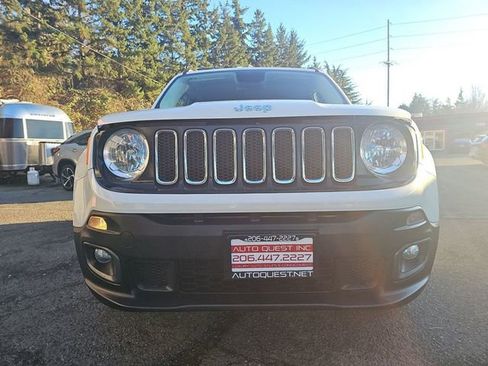 Used 2015 Jeep Renegade Latitude w/ Popular Equipment Group AWD/4WD image 21