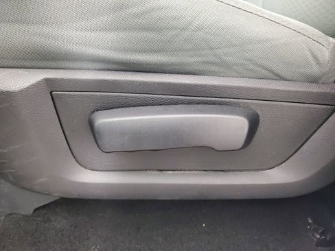 Used 2017 RAM 2500 Tradesman w/ Chrome Appearance Group image 28