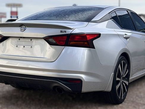 Used 2019 Nissan Altima 2.5 SR w/ SR Premium Package FWD image 8
