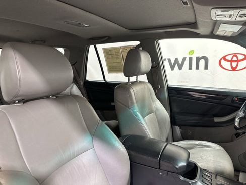 Used 2008 Toyota 4Runner Limited image 12