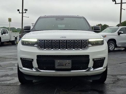 Used 2023 Jeep Grand Cherokee L Summit AWD/4WD image 2