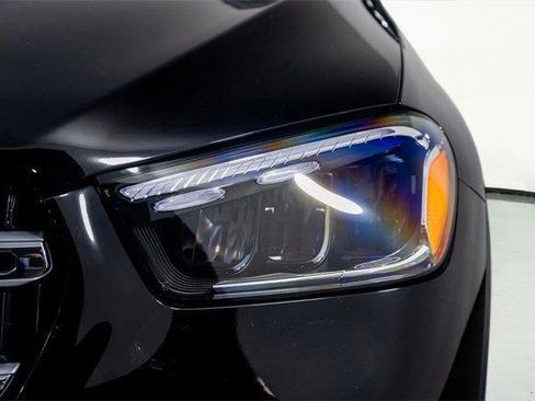 Used 2024 Mercedes-Benz GLE 450 4MATIC w/ Winter Package image 21