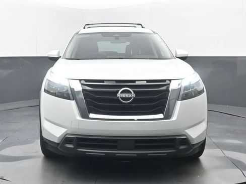 Used 2025 Nissan Pathfinder SV AWD/4WD image 5