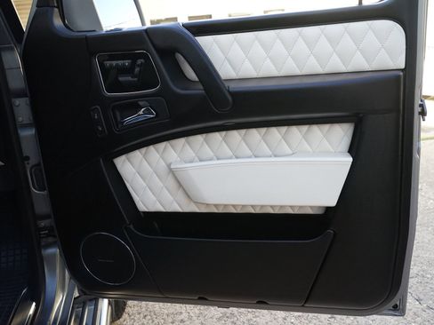 Used 2017 Mercedes-Benz G 63 AMG 4MATIC image 27