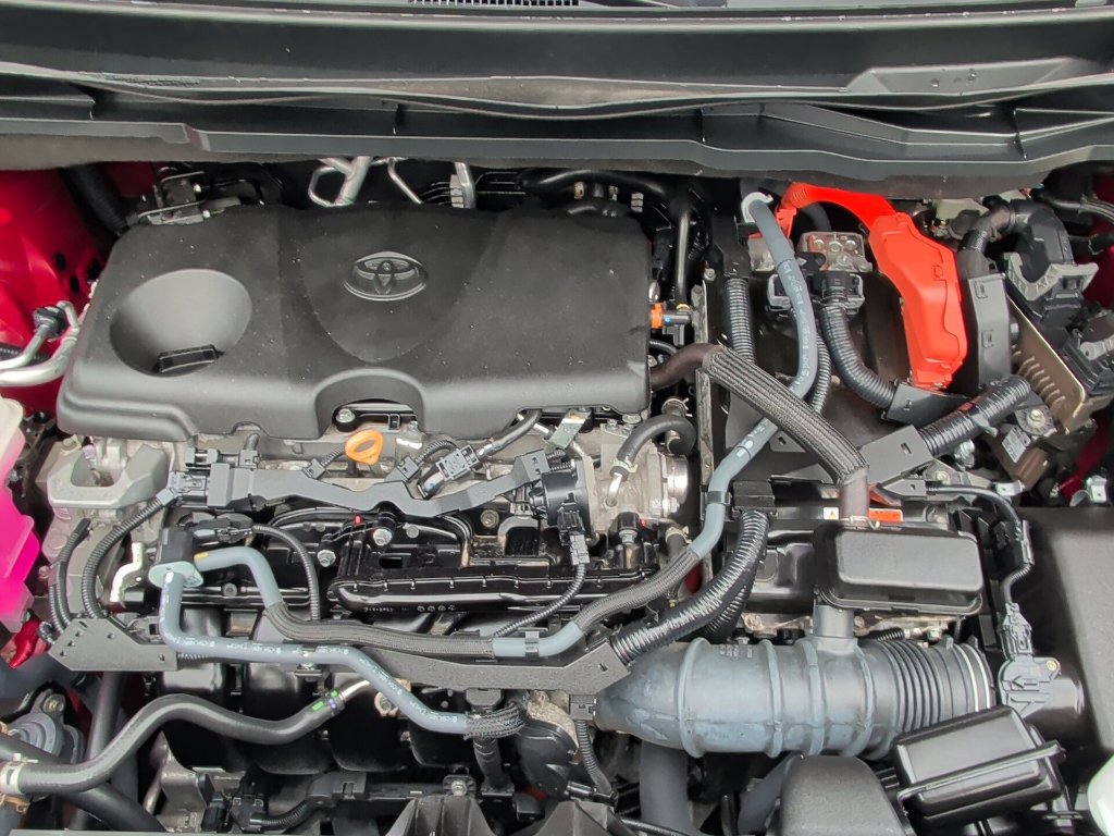 Certified 2024 Toyota Sienna LE AWD/4WD image 31