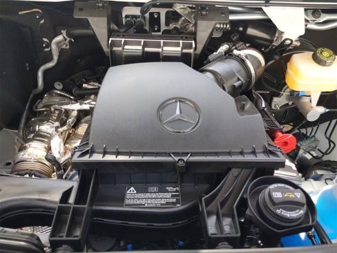 Used 2024 Mercedes-Benz Sprinter 3500 image 11