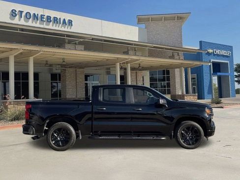 Used 2025 Chevrolet Silverado 1500 Custom w/ Turbomax Blackout Package image 4