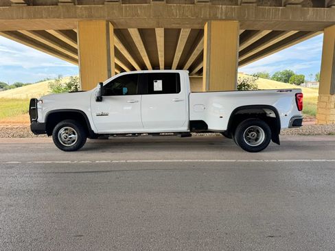 Used 2023 Chevrolet Silverado 3500 LT w/ Texas Edition AWD/4WD image 6