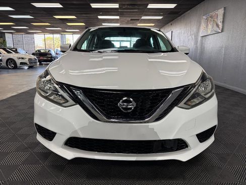 Used 2018 Nissan Sentra S image 4