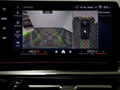 New 2026 BMW X1 xDrive28i w/ Technology Package image 10