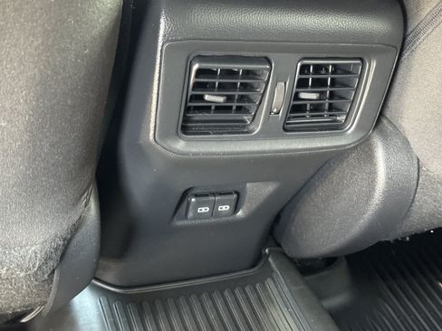 Used 2024 Toyota RAV4 SE AWD/4WD image 14