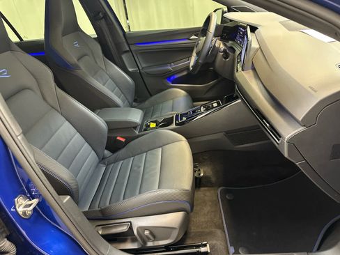 Used 2024 Volkswagen Golf R image 14
