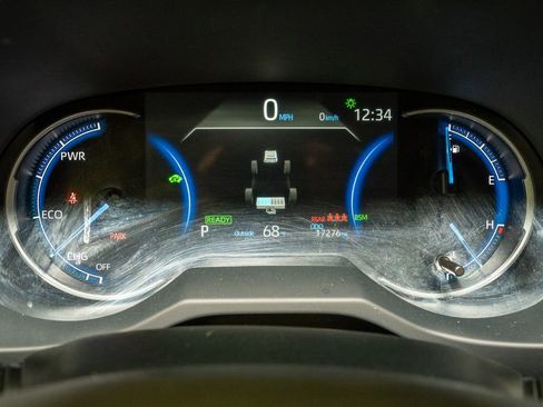 Certified 2025 Toyota RAV4 XLE image 16