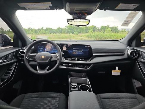 New 2026 Chevrolet Equinox LT w/ Safety and Technology Package AWD/4WD image 20