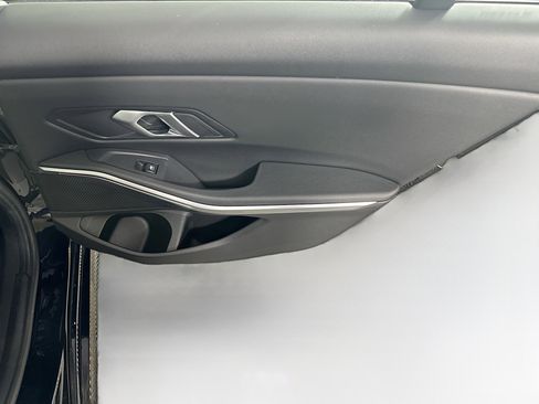 Used 2025 BMW 330i Sedan image 29