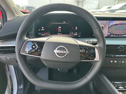 Used 2023 Ford Transit 350 XLT image 21