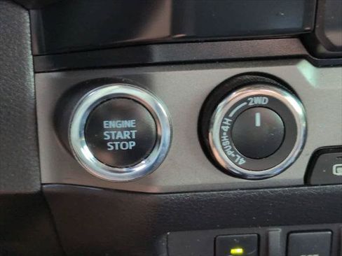 Certified 2019 Toyota Tacoma TRD Pro AWD/4WD image 27