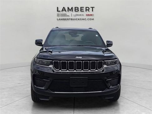 Used 2025 Jeep Grand Cherokee Laredo X AWD/4WD image 8