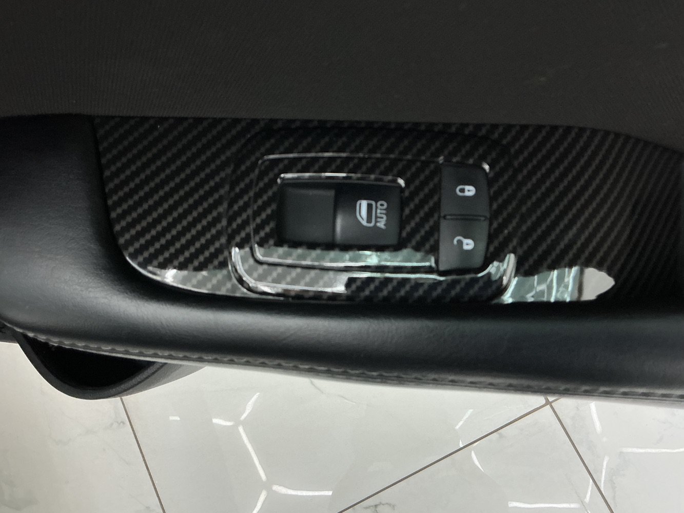 Used 2021 Dodge Challenger SXT RWD image 36