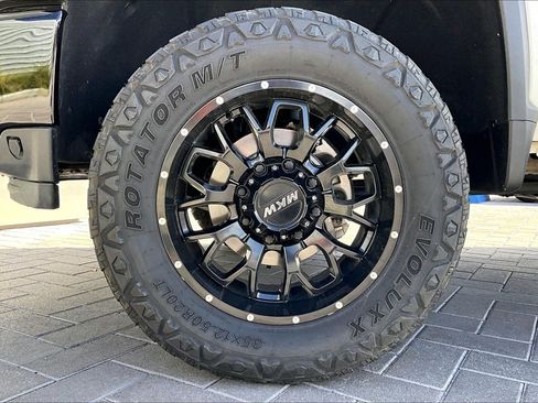 Used 2020 Chevrolet Silverado 2500 LT w/ Z71 Off-Road Package image 8