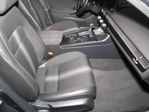 Certified 2024 Honda Civic Sport image 19