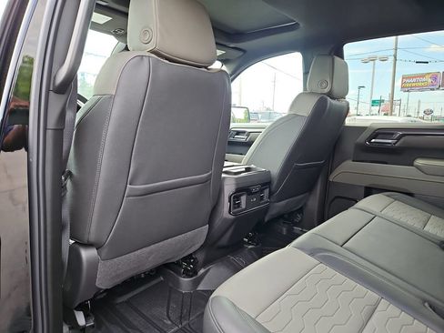 Certified 2026 Chevrolet Silverado 1500 ZR2 AWD/4WD image 17