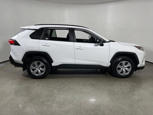 Certified 2021 Toyota RAV4 LE FWD image 2