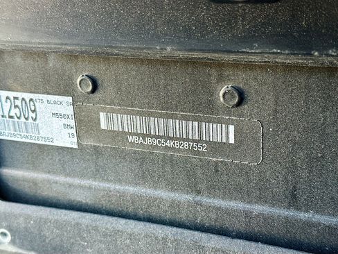 Used 2019 BMW M550i xDrive w/ Premium Package image 12