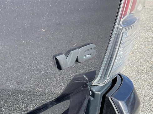 Used 2021 Toyota Tacoma TRD Sport image 10