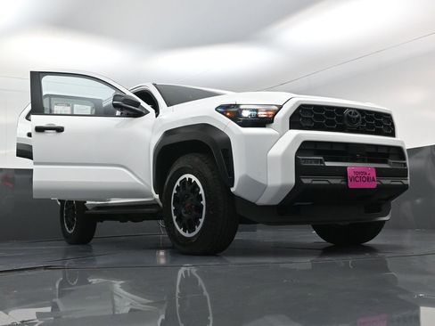 Used 2026 Toyota 4Runner TRD Off-Road Premium AWD/4WD image 30