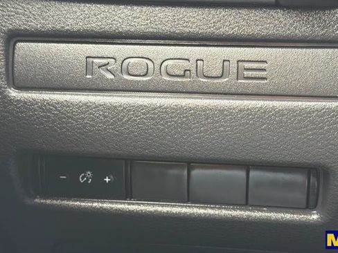 Used 2022 Nissan Rogue S FWD image 33
