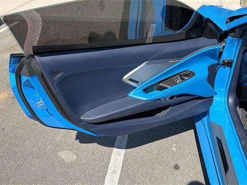 Used 2021 Chevrolet Corvette Stingray Premium Cpe w/ Z51 Performance Package image 10