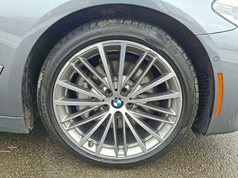 Used 2017 BMW 540i xDrive image 8
