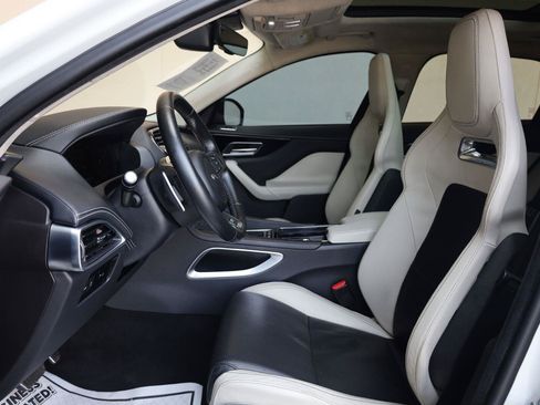 Used 2019 Jaguar F-PACE R-Sport AWD/4WD image 17