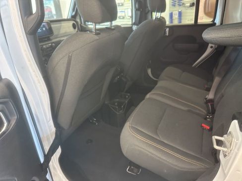 Used 2024 Jeep Wrangler Willys image 12