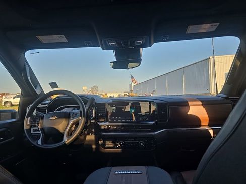 Used 2025 Chevrolet Silverado 3500 High Country w/ High Country Premium Package image 21