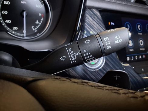 Certified 2025 Cadillac XT6 Premium Luxury image 10