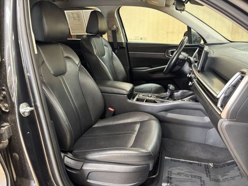 Used 2024 Kia Sorento S FWD image 34