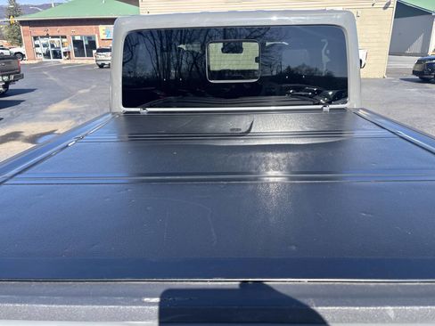 Used 2021 Jeep Gladiator Mojave AWD/4WD image 19